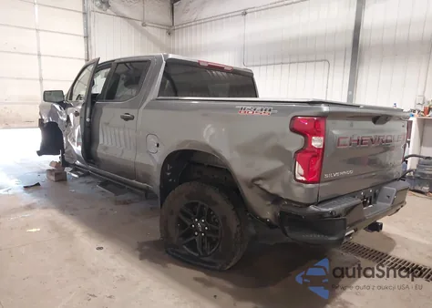 2021 Chevrolet Silverado 1500 4Wd Short Bed Custom Trail Boss z USA, uszkodzony, nr VIN 1GCPYCEFXMZ404205